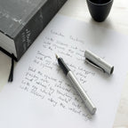 Pluma Estilográfica Grip 2011 M Plateado Faber-Castell