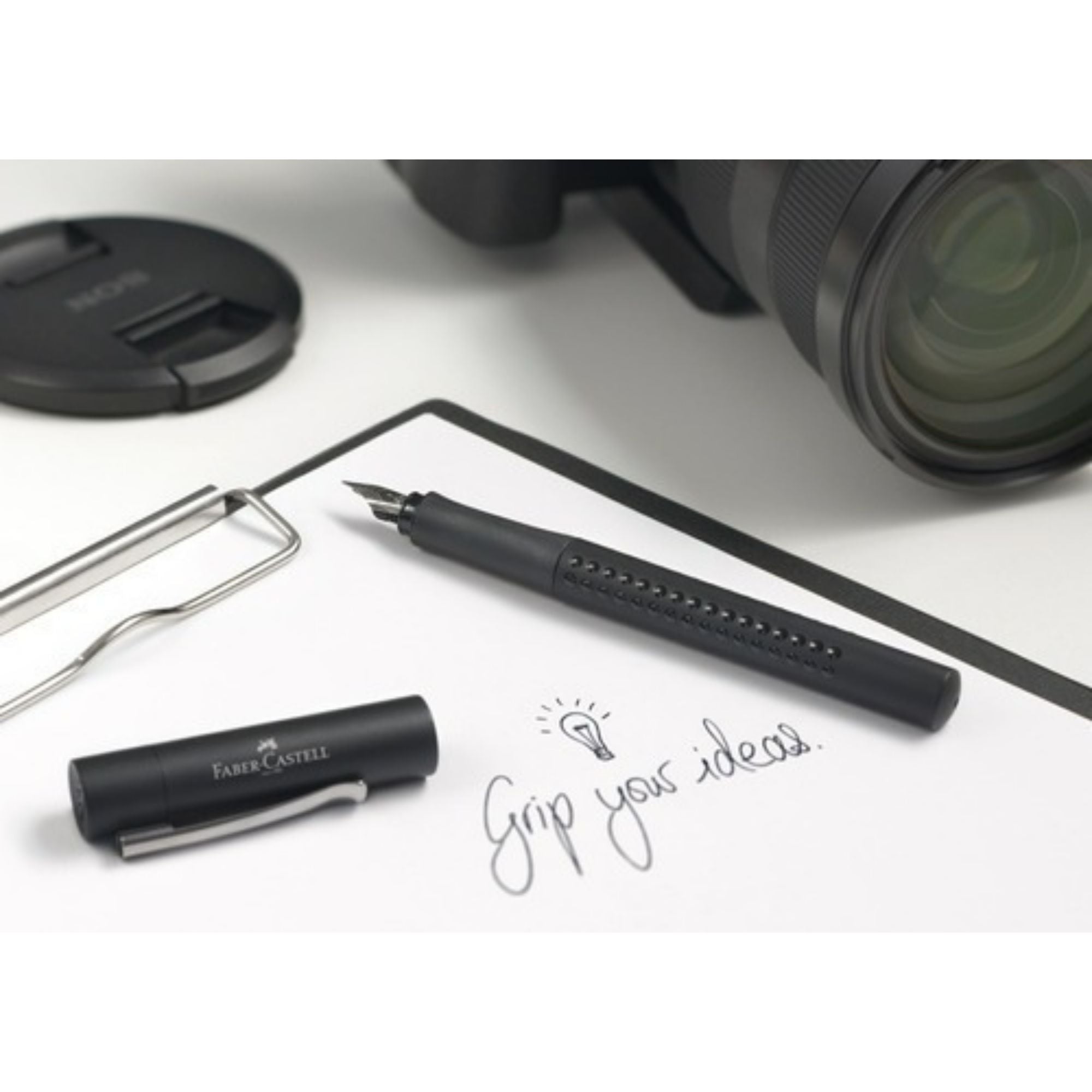 Pluma Estilográfica Grip 2011 M Negro Faber-Castell