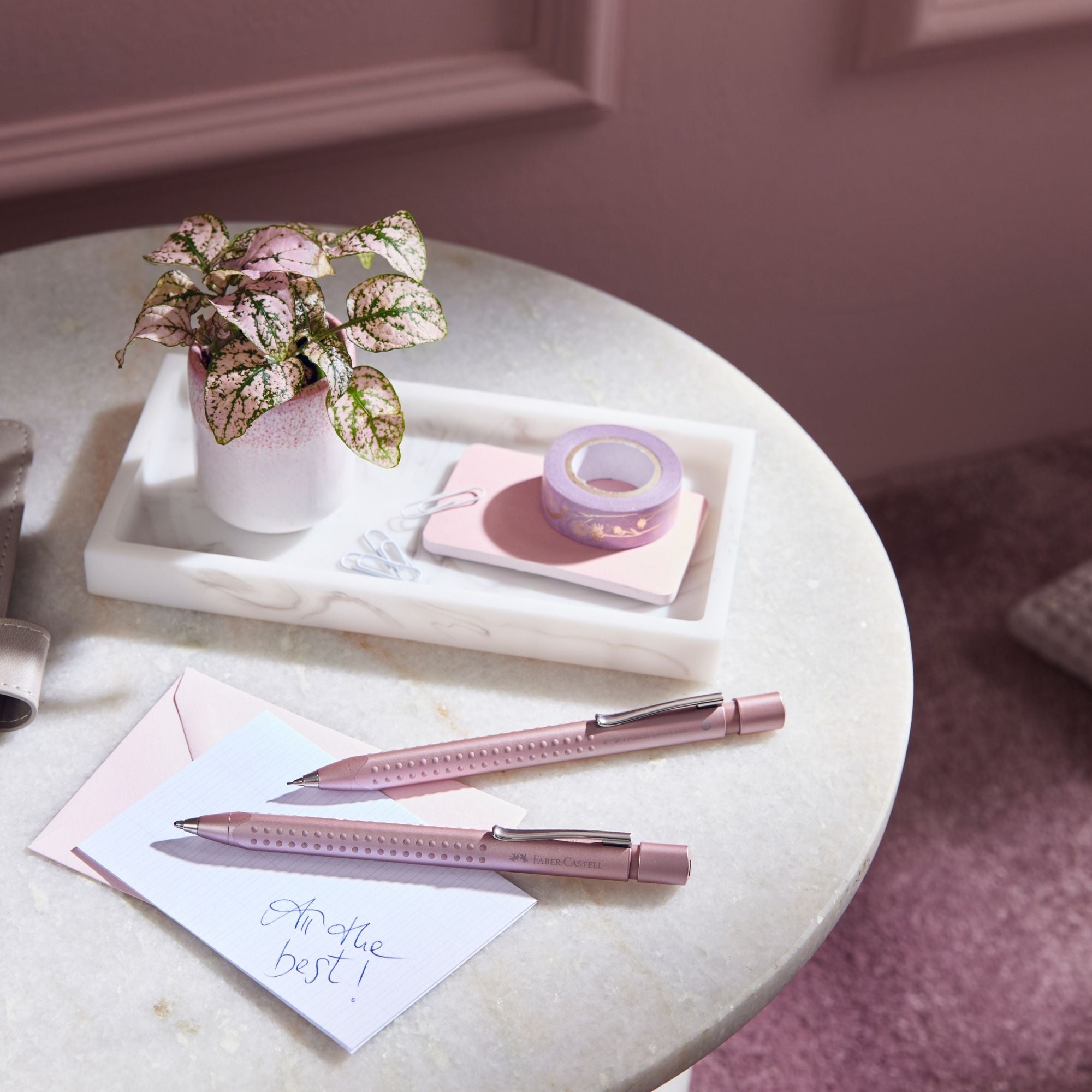 Bolígrafo Grip 2011 Rosa palo Faber-Castell